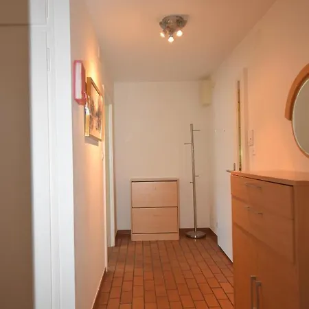 Near Stadelhofen Station - Mill 502 *