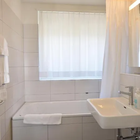 Near Stadelhofen Station - Mill 502 * ציריך